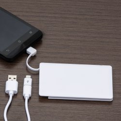 Power Bank Formato Cartão.